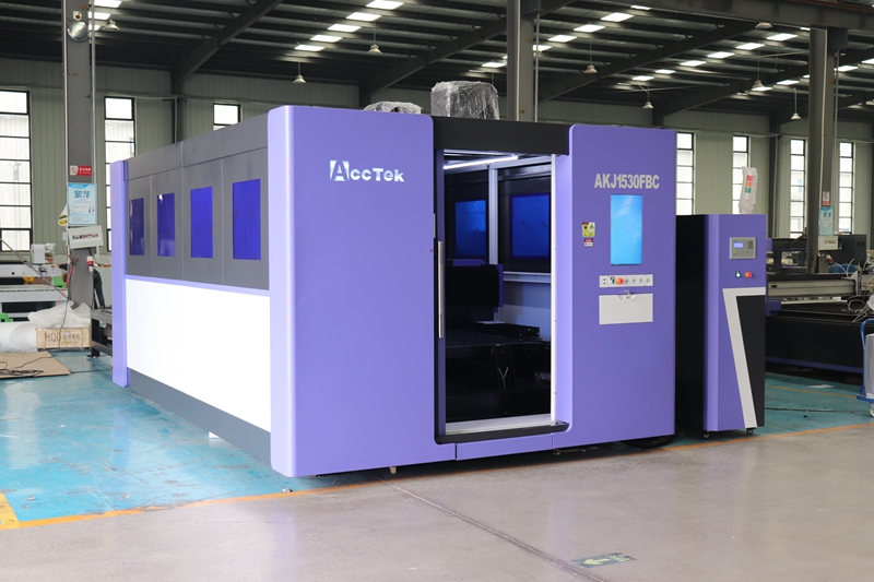 Industrial 3015 6000 watt Fibe - Industrial Fiber Laser Cutting Machine ulasan dan harga